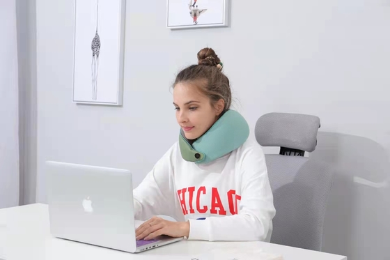 Alta Qualidade Popular Moda U Forma espuma de memória pescoço avião viagens carro almofada pescoço massagista almofada com calor